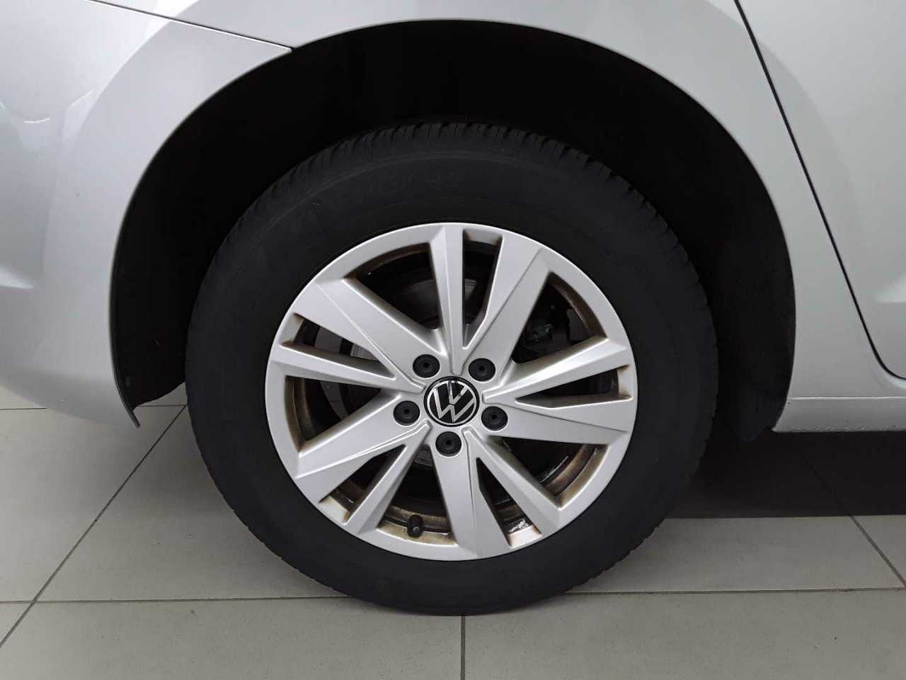Vw Touran 2.0 TDI SCR DSG Comfortline 17