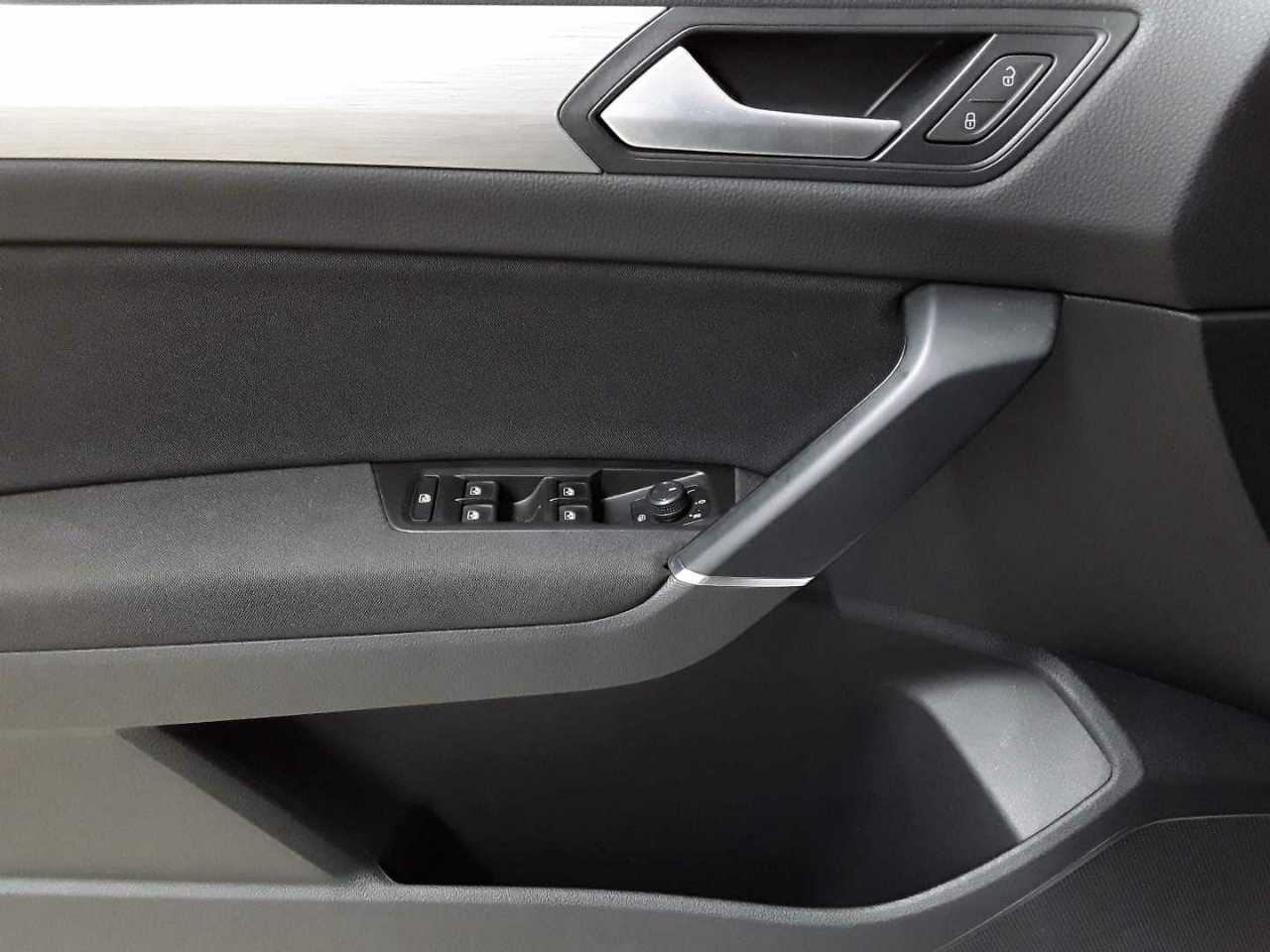 Vw Touran 2.0 TDI SCR DSG Comfortline 4