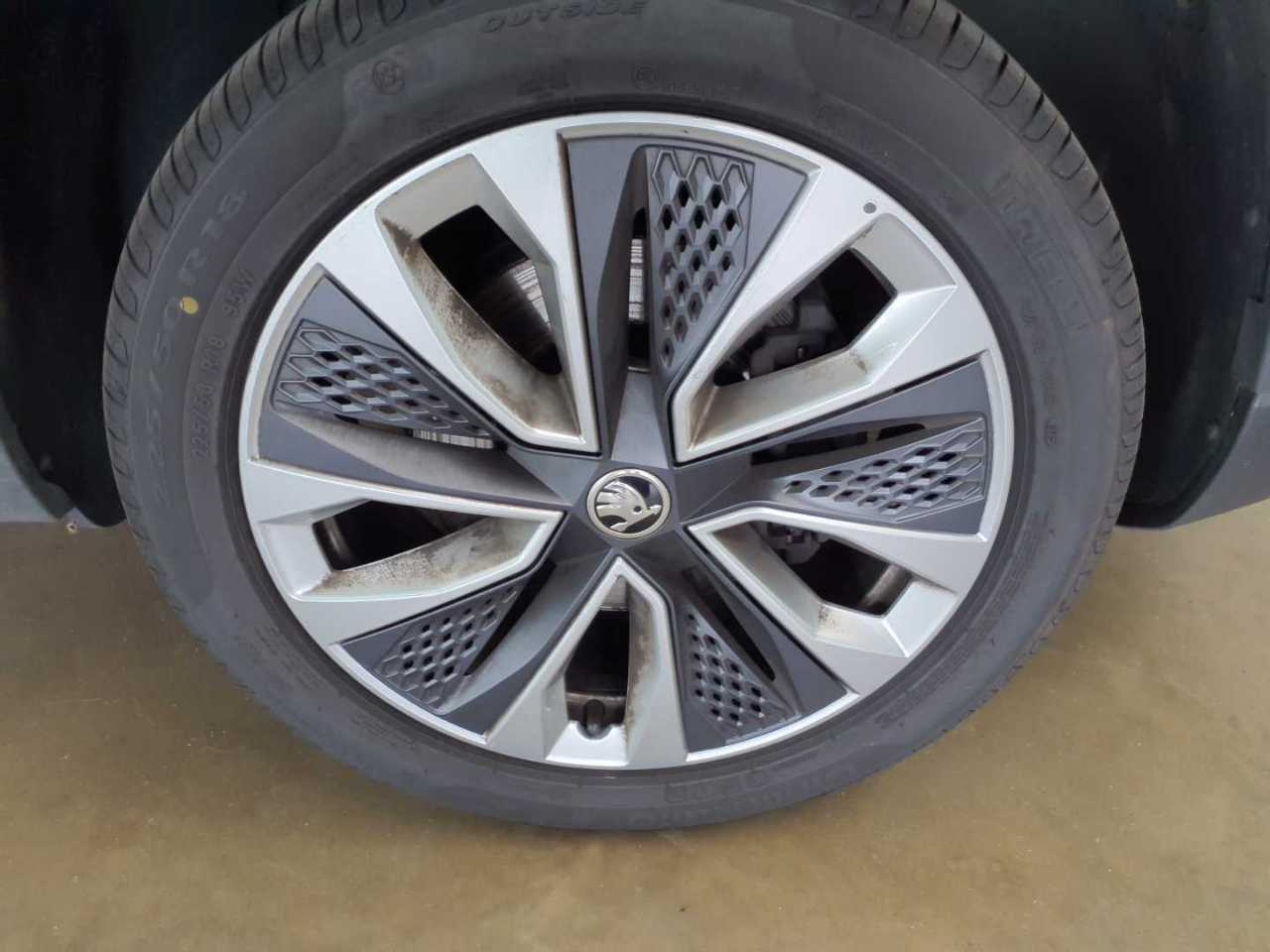 Skoda Karoq 2.0 TDI SCR 4x4 DSG Style 14