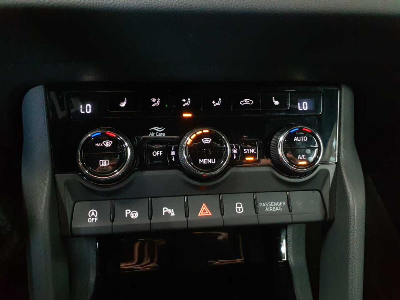 Skoda Karoq 2.0 TDI SCR 4x4 DSG Sportline 18
