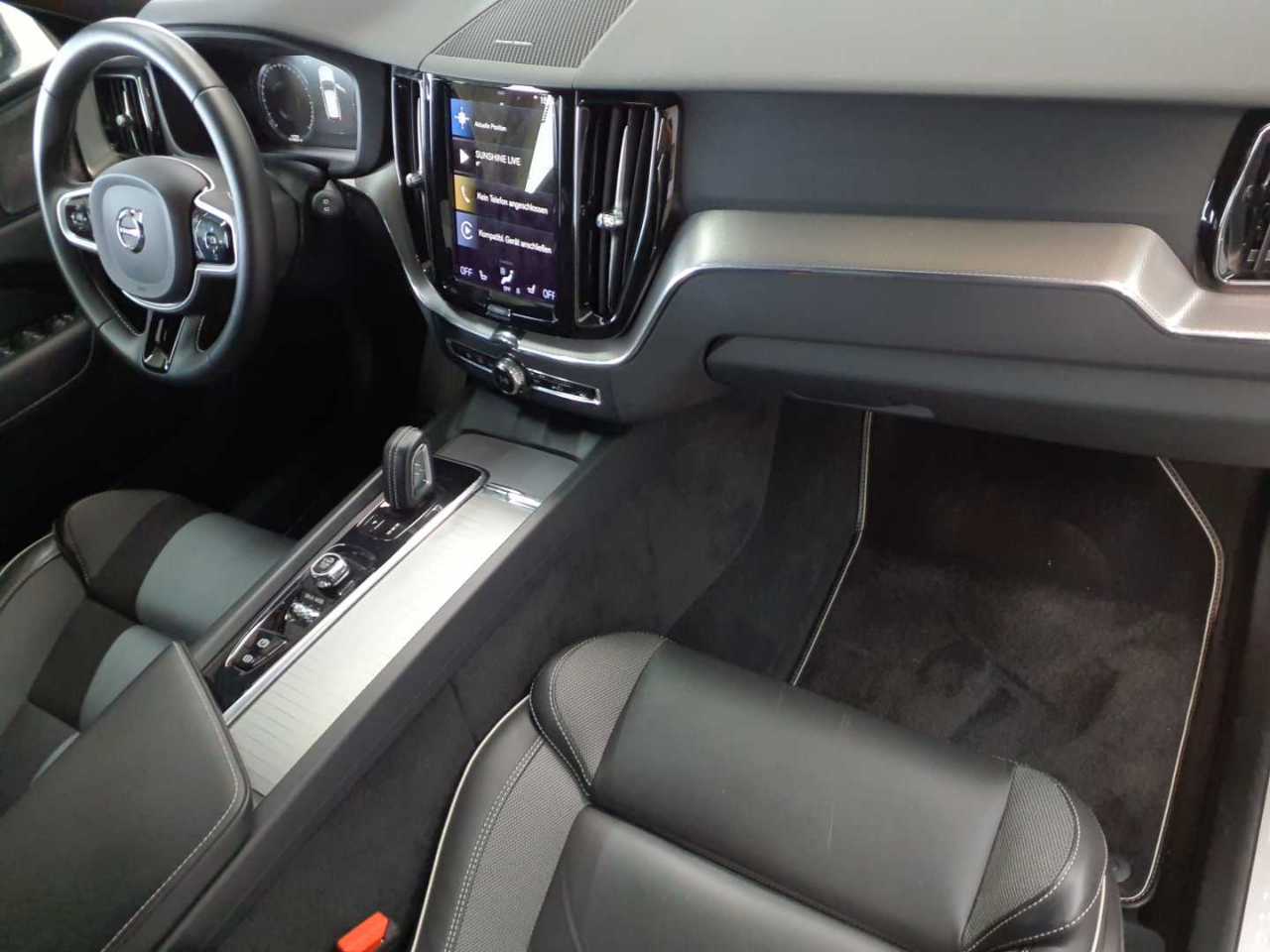Volvo XC60 B4 D AWD Geartronic RDesign 14