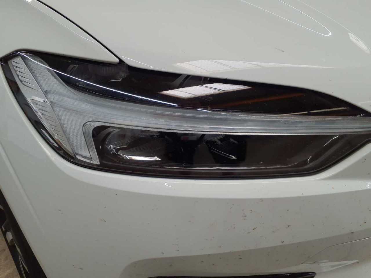 Volvo XC60 B4 D AWD Geartronic RDesign 16
