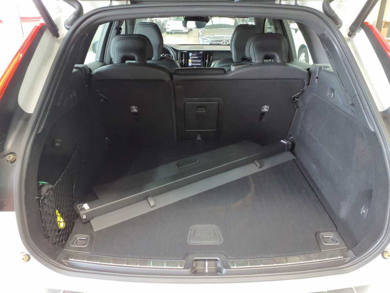 Volvo XC60 B4 D AWD Geartronic RDesign 11