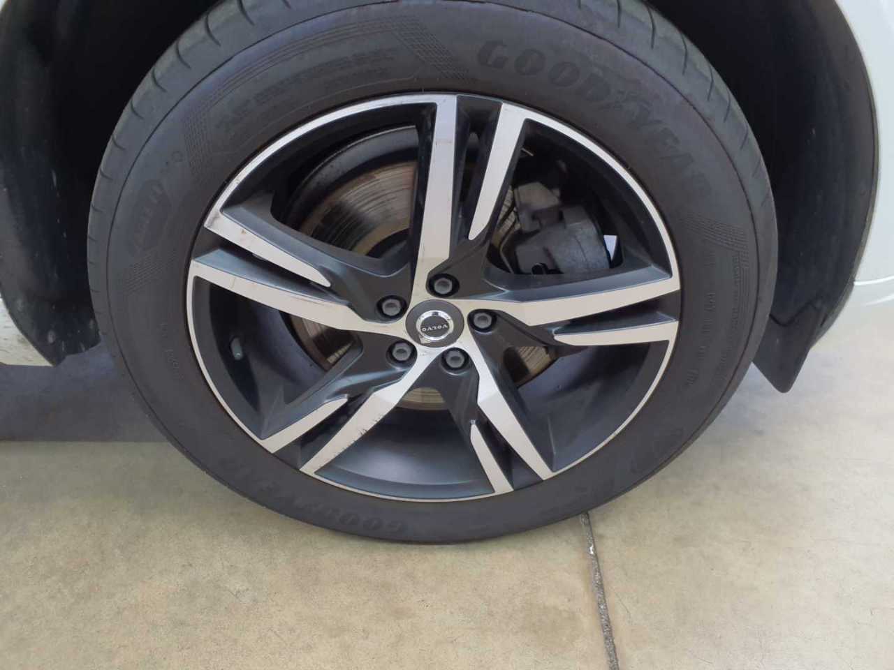 Volvo XC60 B4 D AWD Geartronic RDesign 15