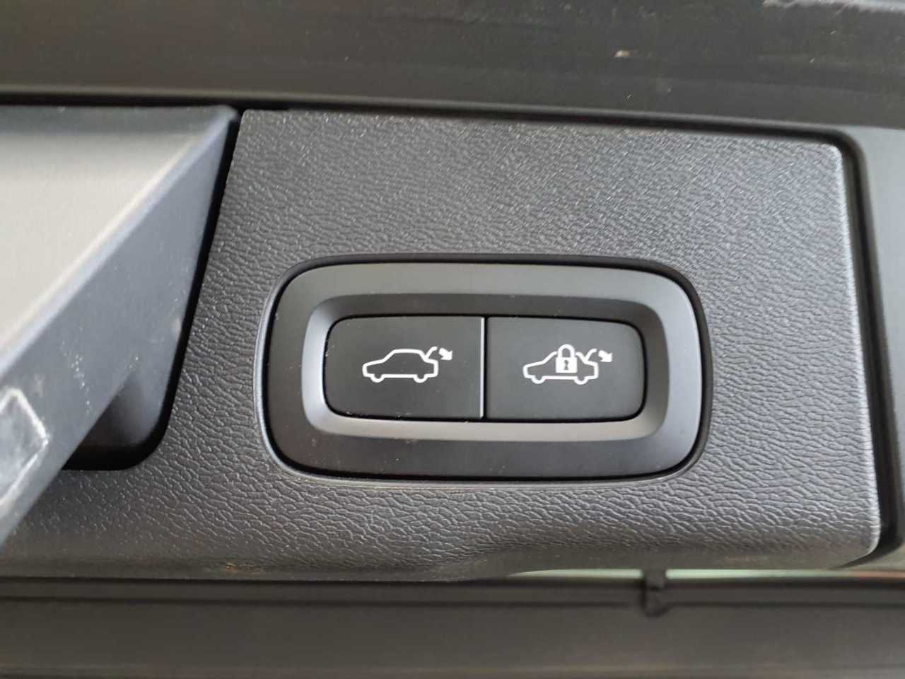 Volvo XC60 B4 D AWD Core 11
