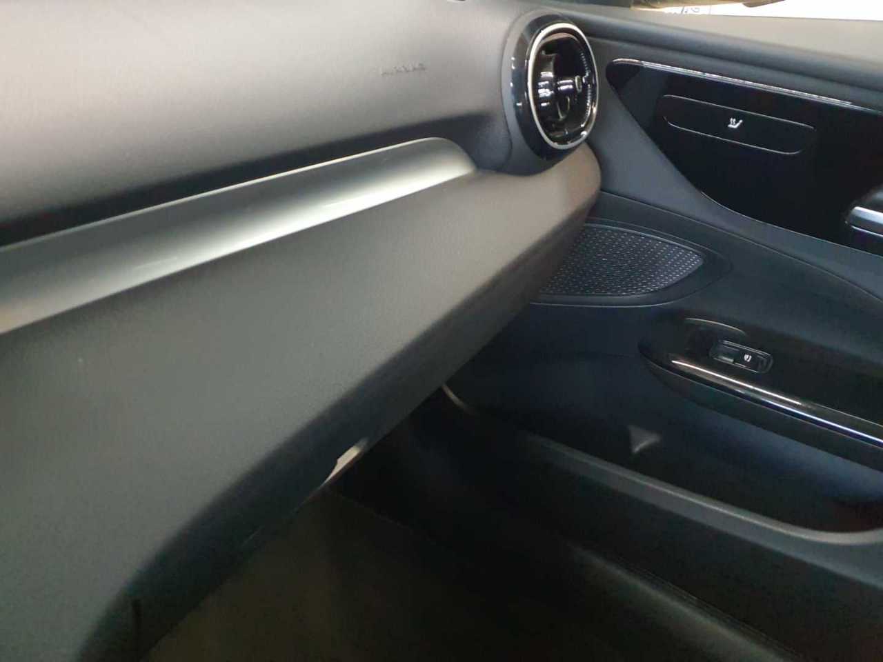 Mercedes-Benz C 300 de 4Matic T 9G-TRONIC 17