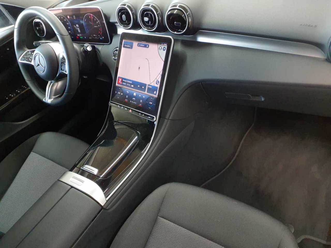 Mercedes-Benz C 300 de 4Matic T 9G-TRONIC 13