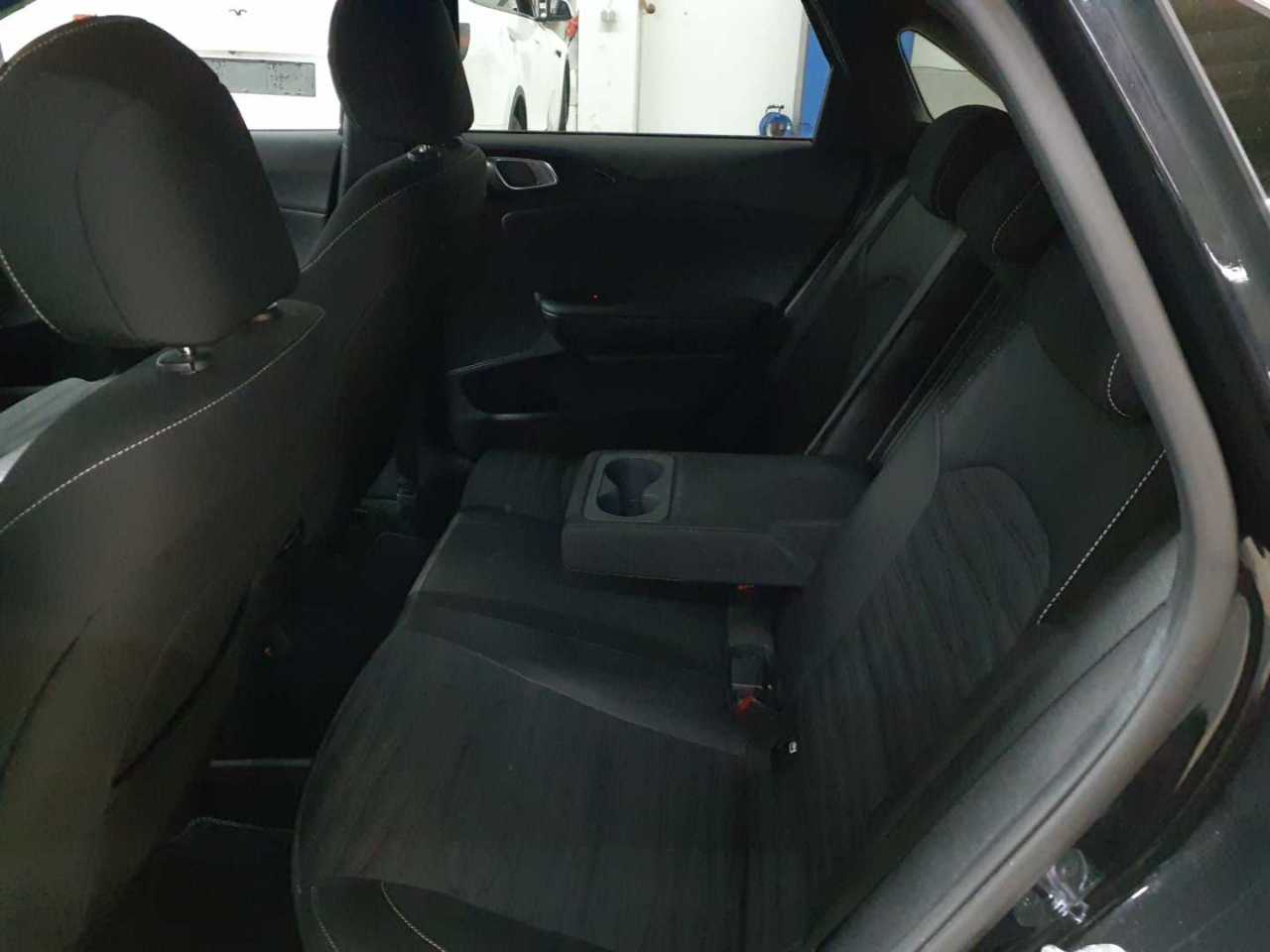 Kia Ceed 1.6 CRDi (48V Mild-Hybrid) DCT7 GT Line 8