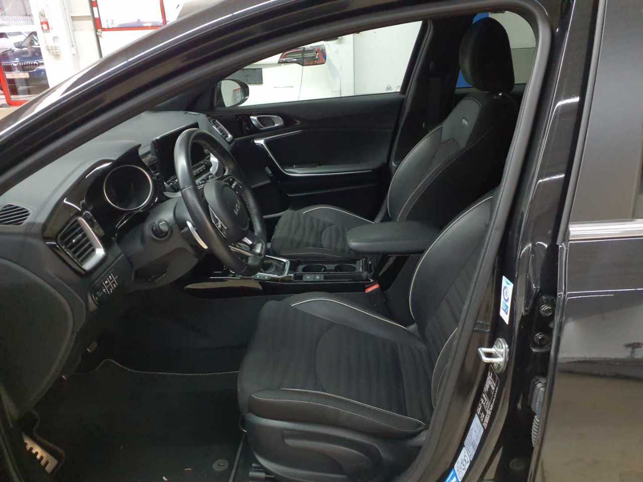 Kia Ceed 1.6 CRDi (48V Mild-Hybrid) DCT7 GT Line 3