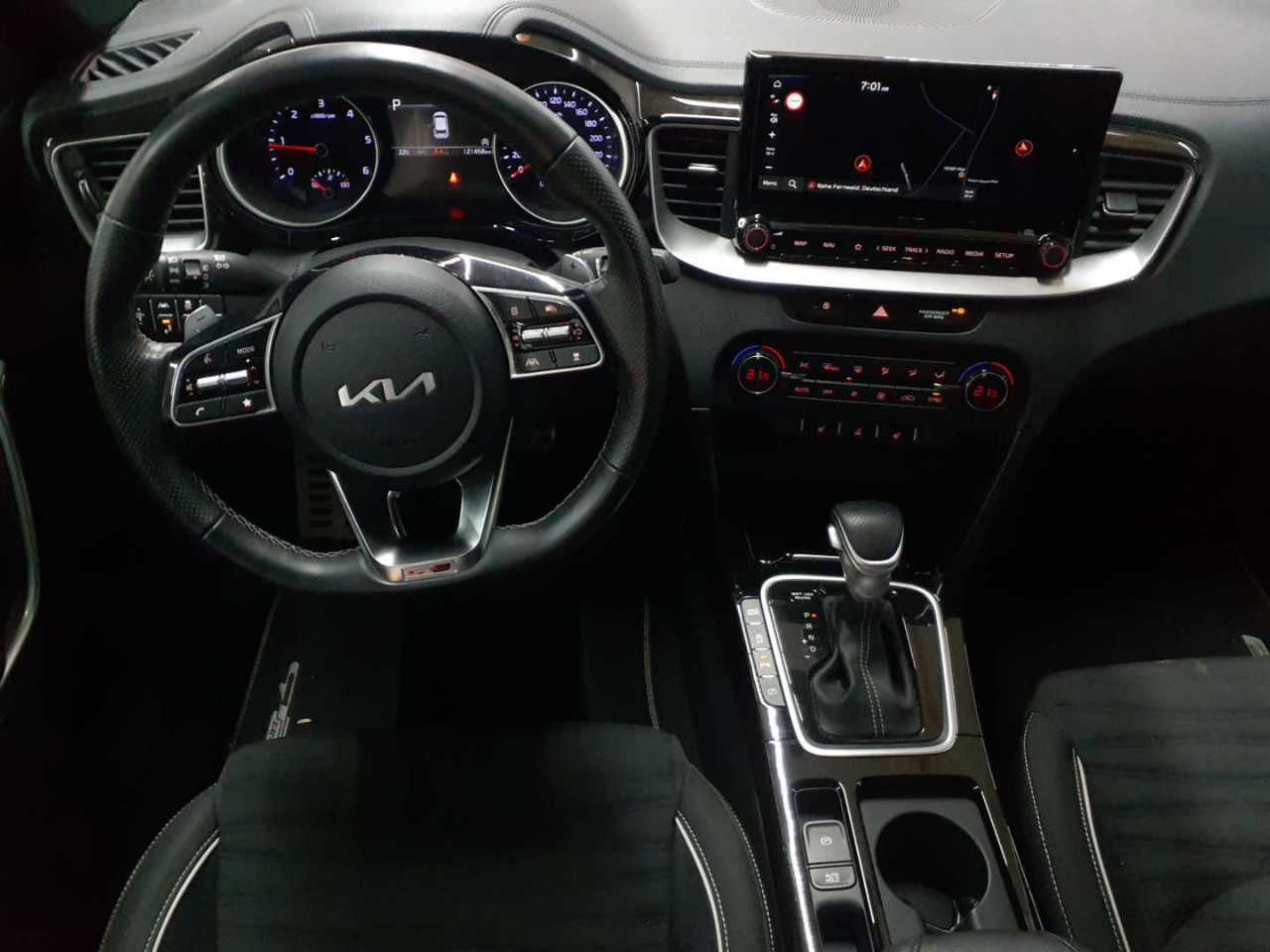 Kia Ceed 1.6 CRDi (48V Mild-Hybrid) DCT7 GT Line 5