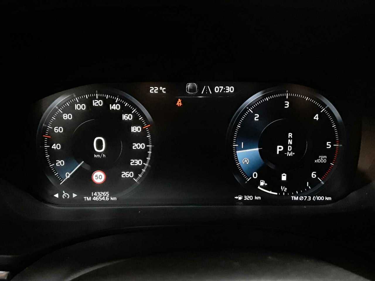 Volvo XC60 B4 D AWD Geartronic Momentum Pro 11