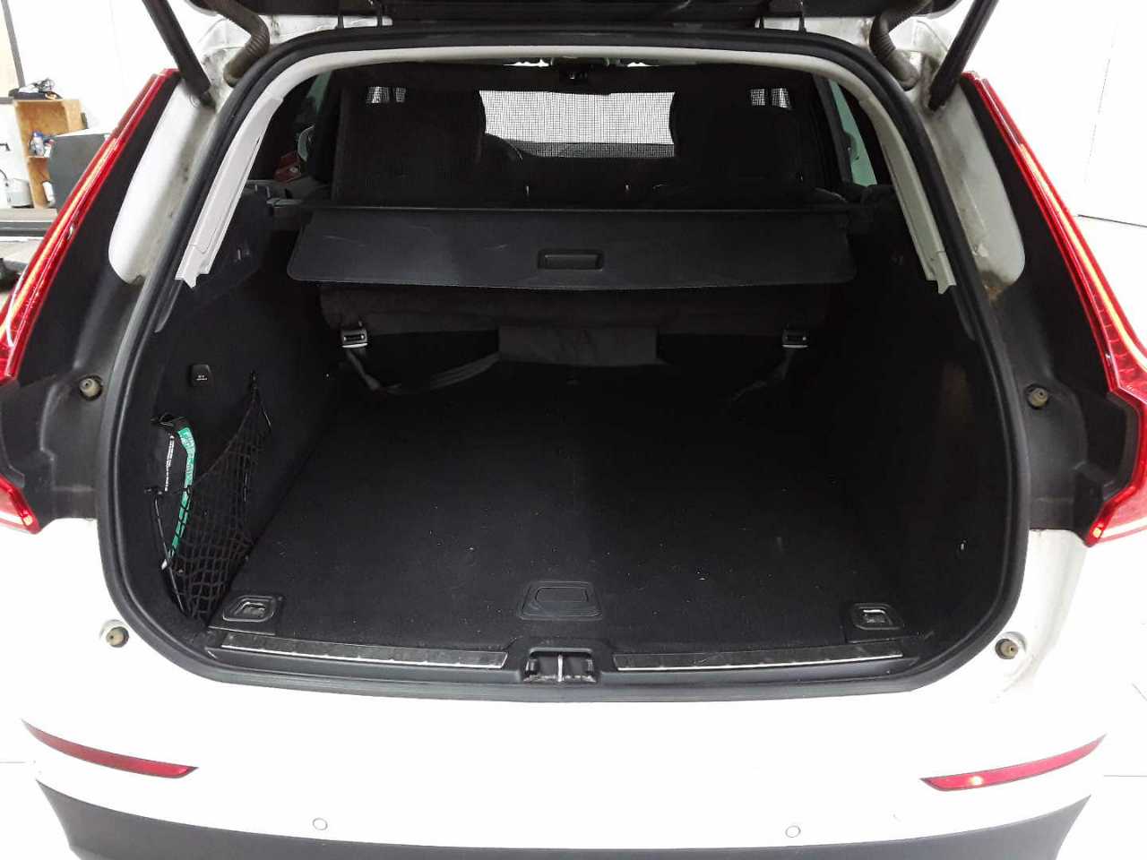 Volvo XC60 B4 D AWD Geartronic Momentum Pro 8