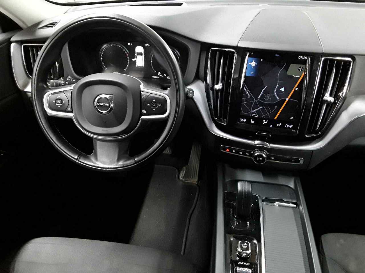Volvo XC60 B4 D AWD Geartronic Momentum Pro 5