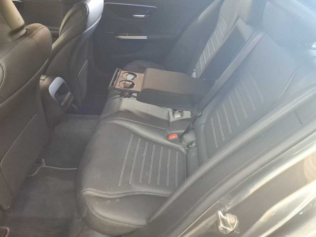 Mercedes-Benz C 300 9G-TRONIC AMG Line 7
