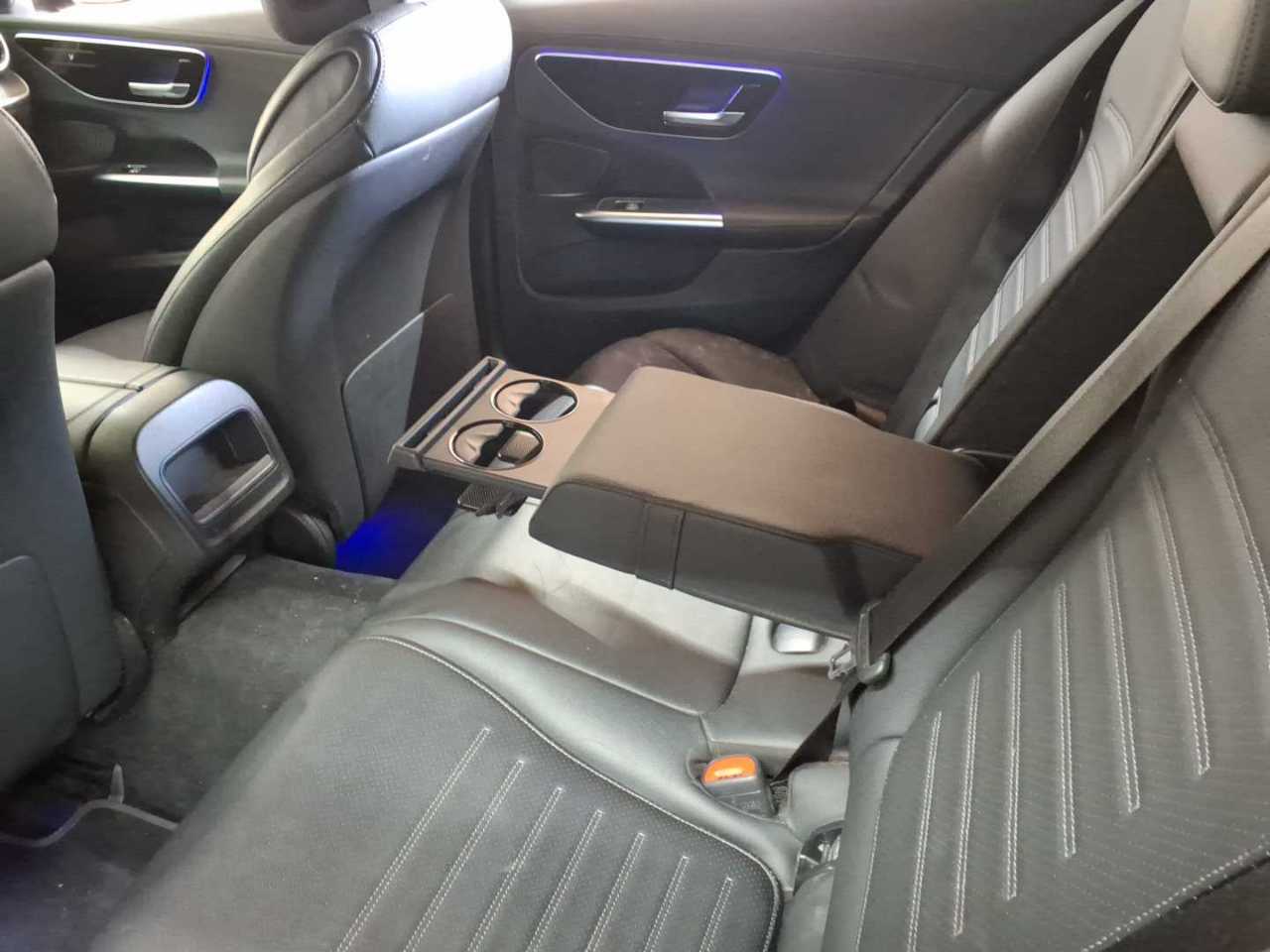 Mercedes-Benz C 300 9G-TRONIC AMG Line 8