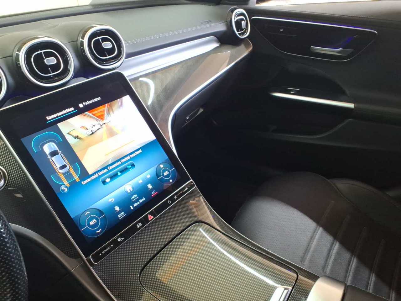 Mercedes-Benz C 300 9G-TRONIC AMG Line 16