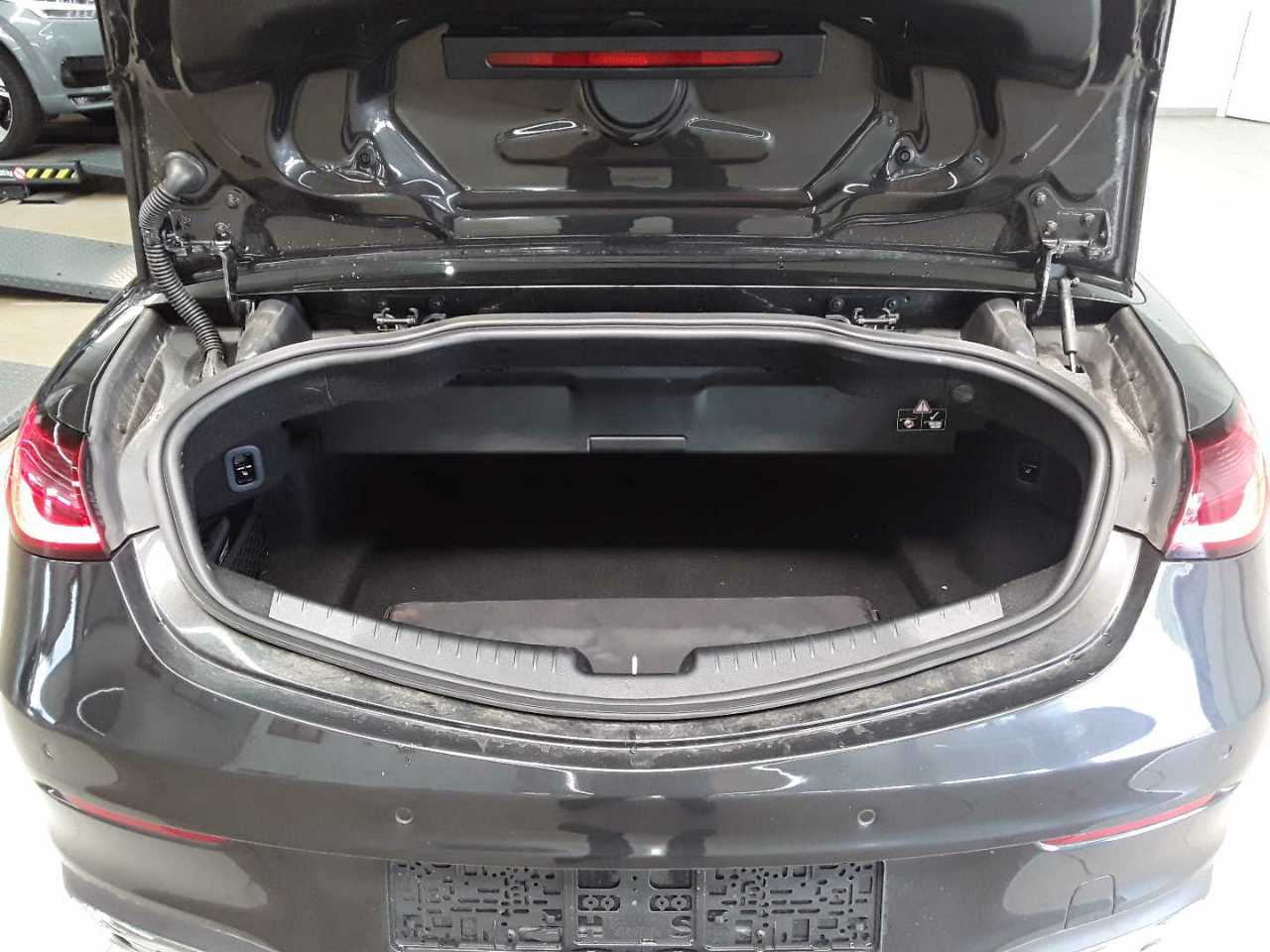 Mercedes-Benz CLE 200 Cabrio 9G-TRONIC 8