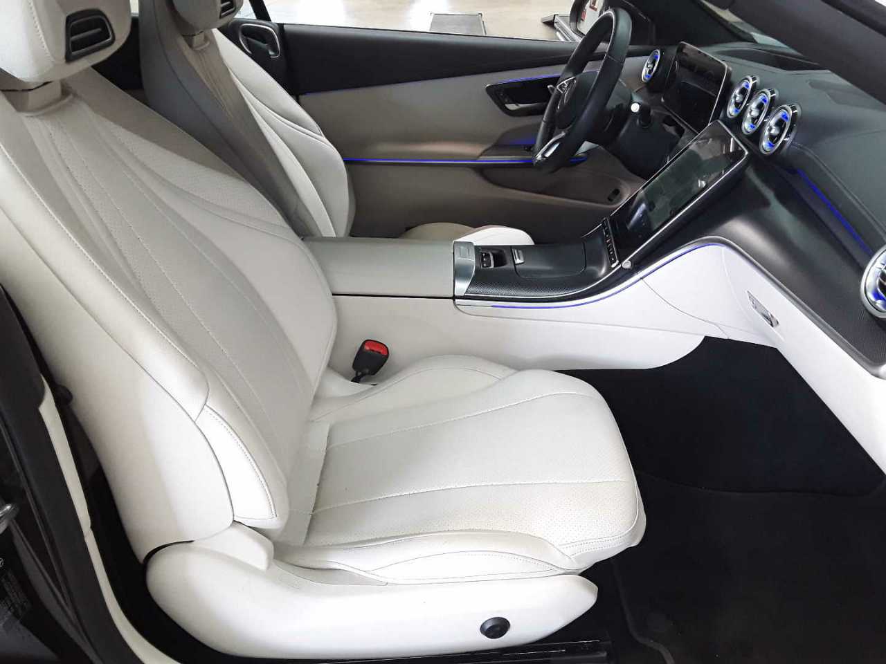 Mercedes-Benz CLE 200 Cabrio 9G-TRONIC 11
