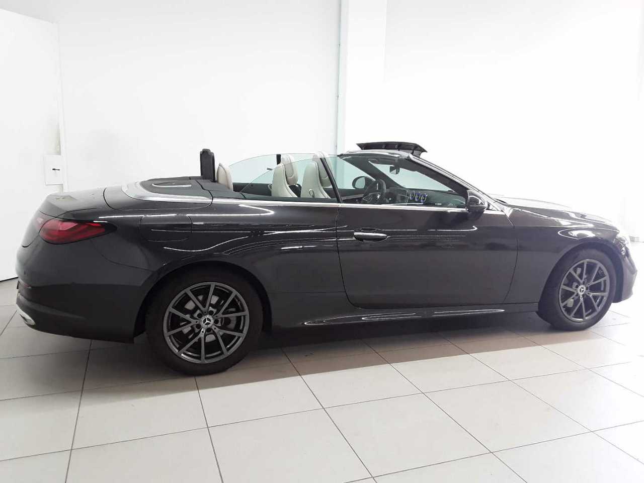 Mercedes-Benz CLE 200 Cabrio 9G-TRONIC 18