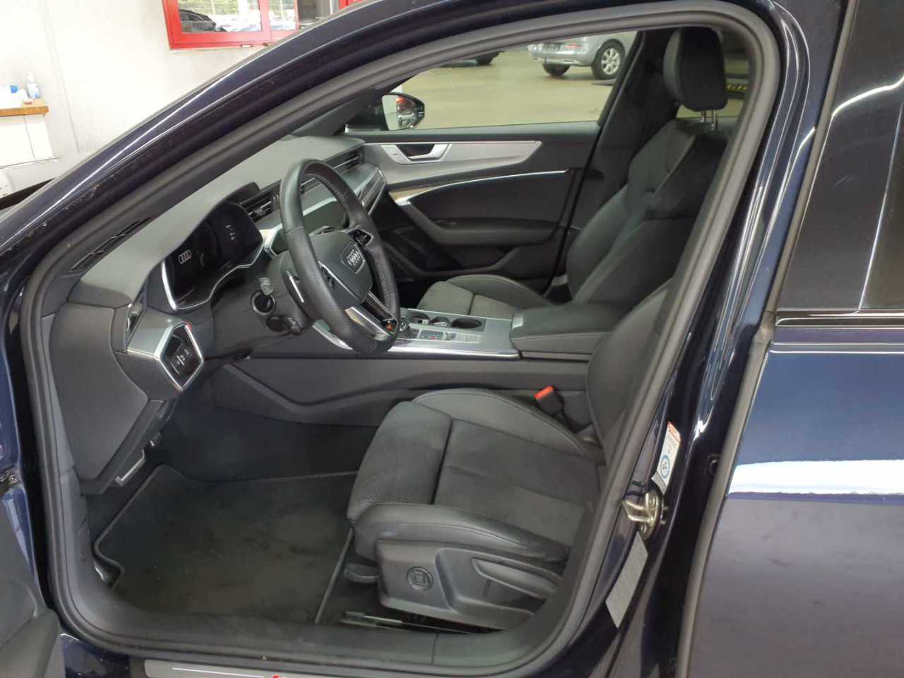 Audi A6 Avant 55 TFSI e quattro S tronic sport 3