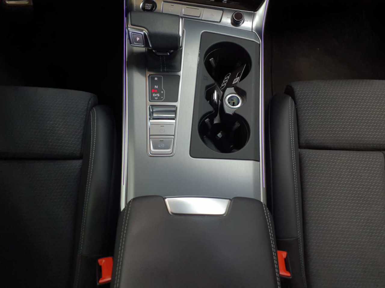 Audi A6 Avant 55 TFSI e quattro S tronic sport 7