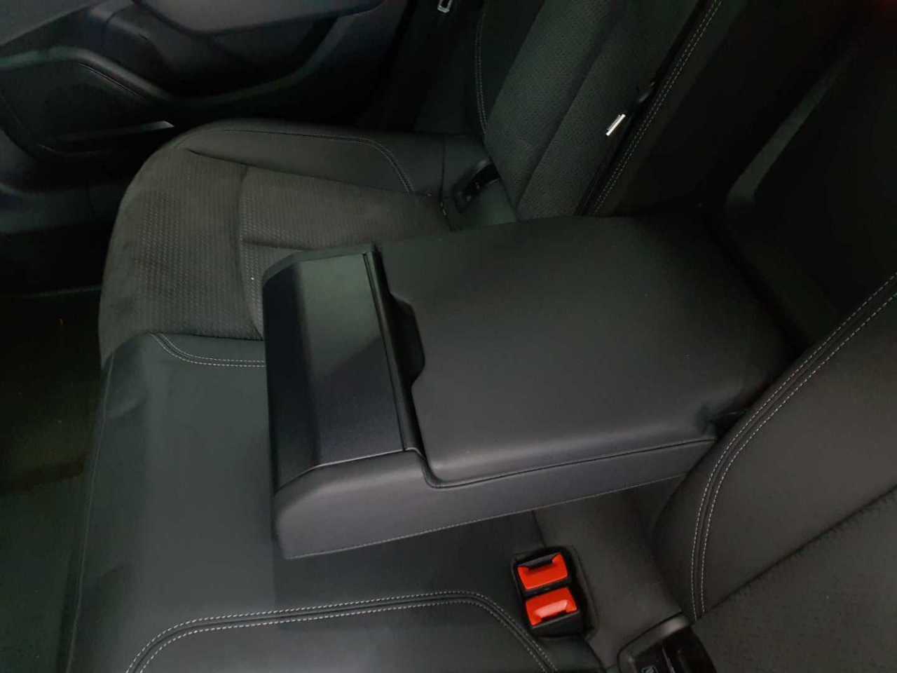 Audi A6 Avant 55 TFSI e quattro S tronic sport 10
