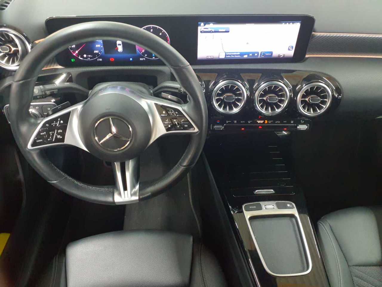 Mercedes-Benz A 200 d 8G-DCT Progressive Advanced 7
