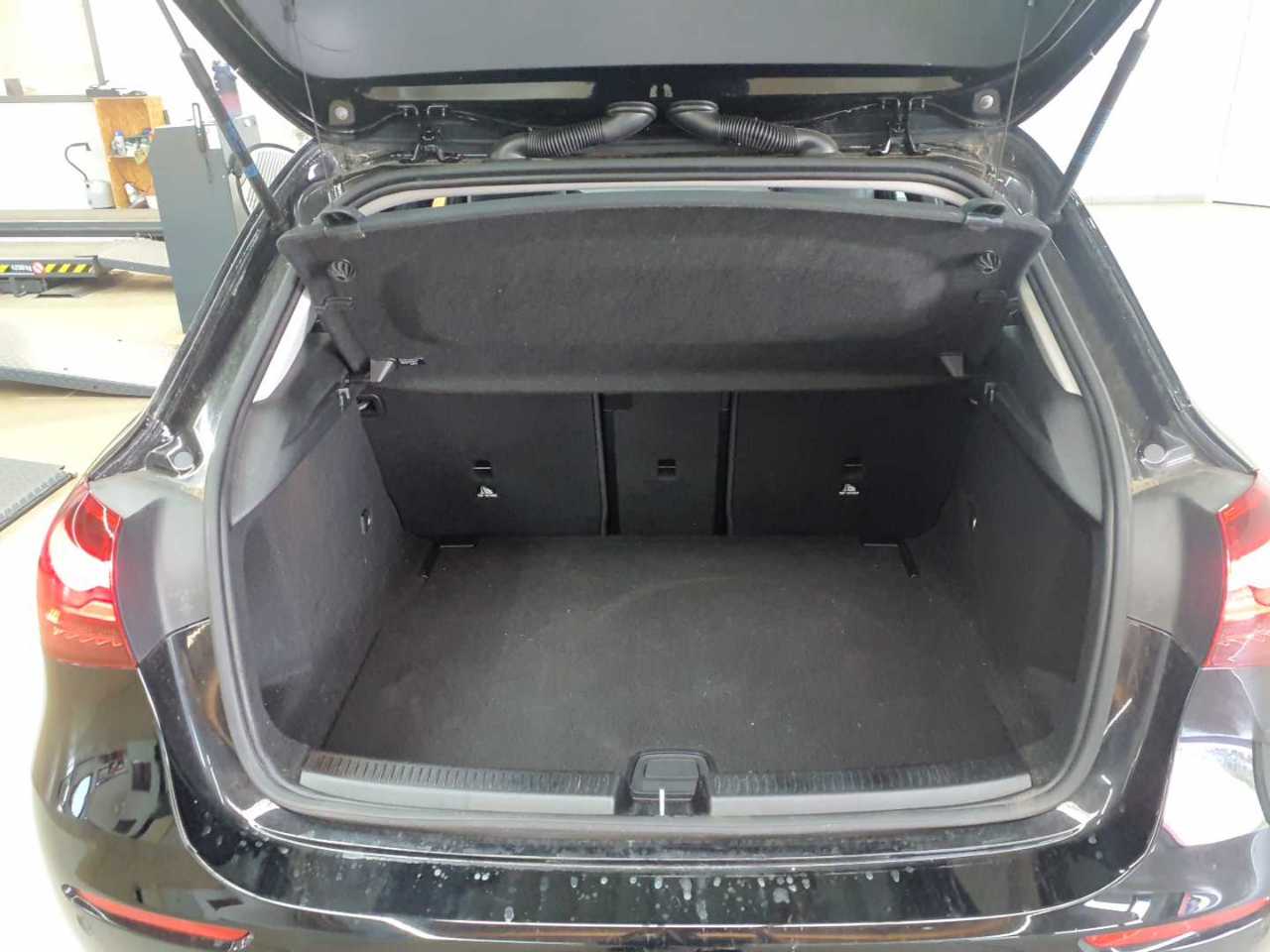 Mercedes-Benz A 200 d 8G-DCT Progressive Advanced 9