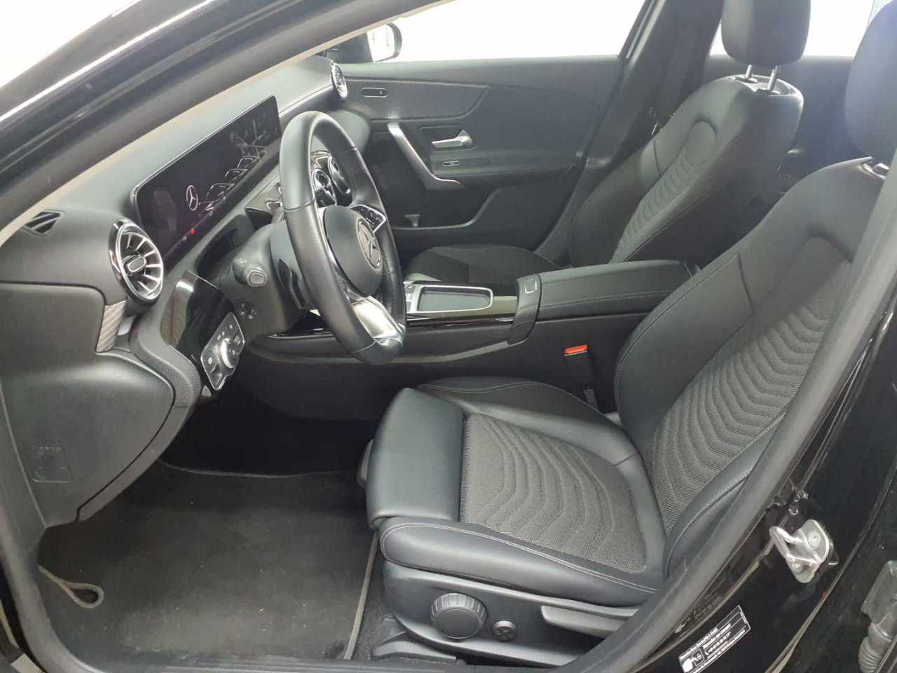 Mercedes-Benz A 200 d 8G-DCT Progressive Advanced 3