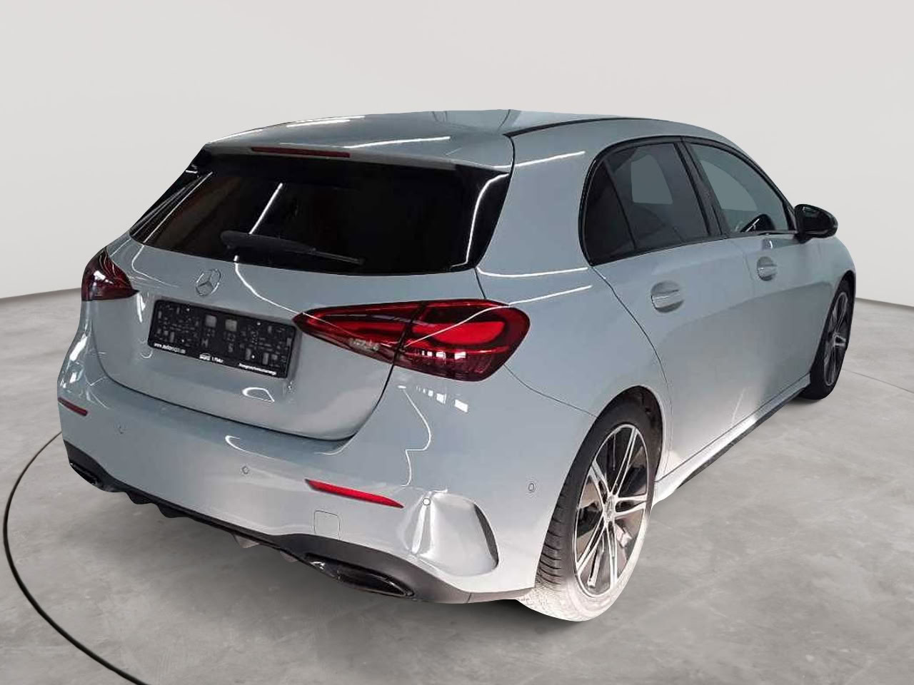 Mercedes-Benz A 200 7G-DCT Special Edition 4