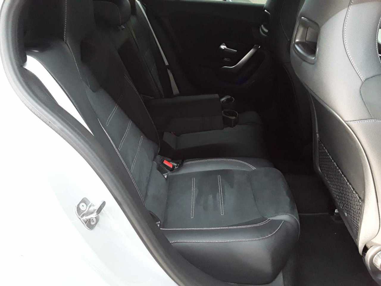 Mercedes-Benz A 200 7G-DCT Special Edition 14