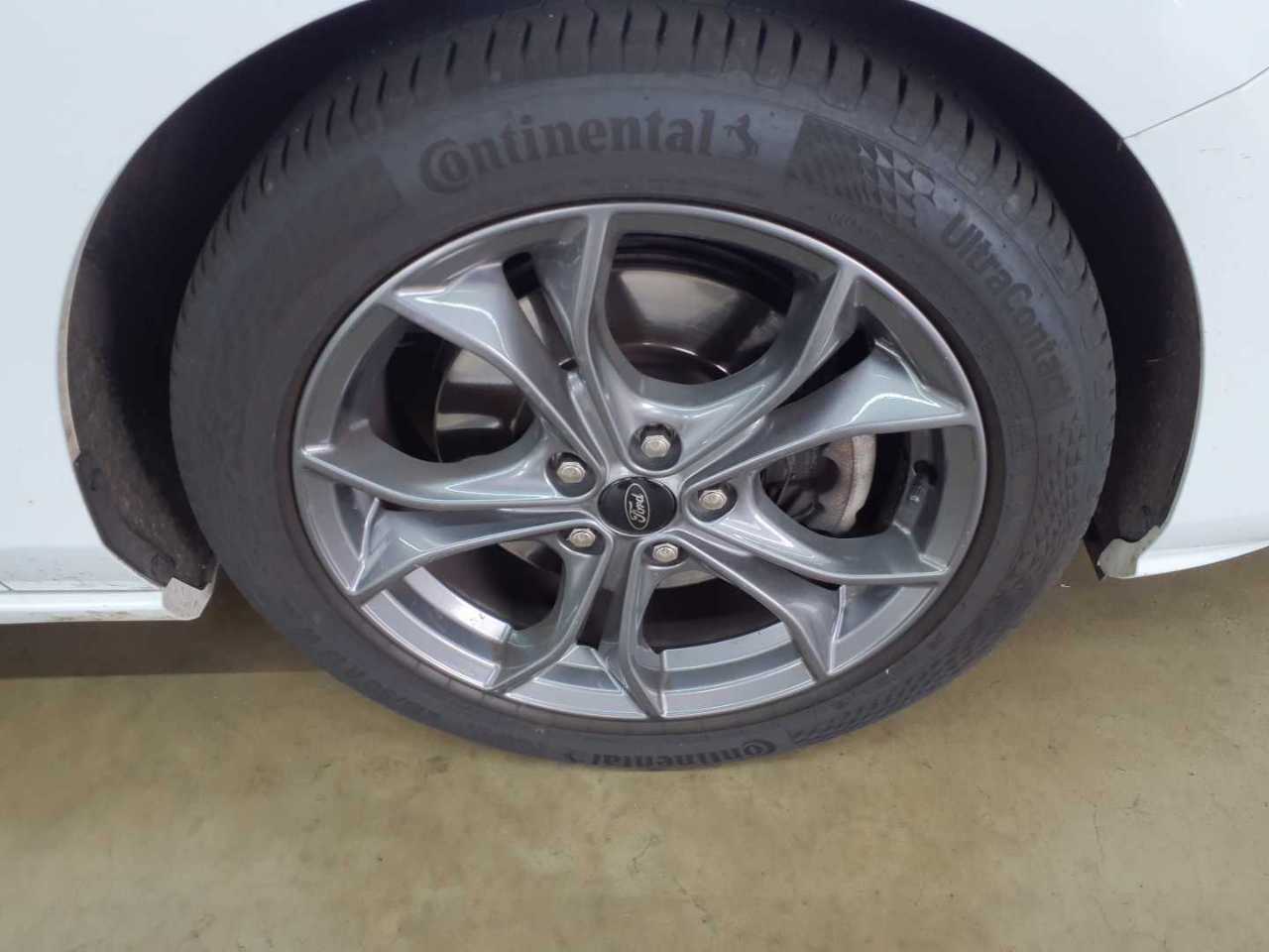 Ford Focus Turnier 1.5 EcoBlue Start-Stopp-System ST-LINE 14