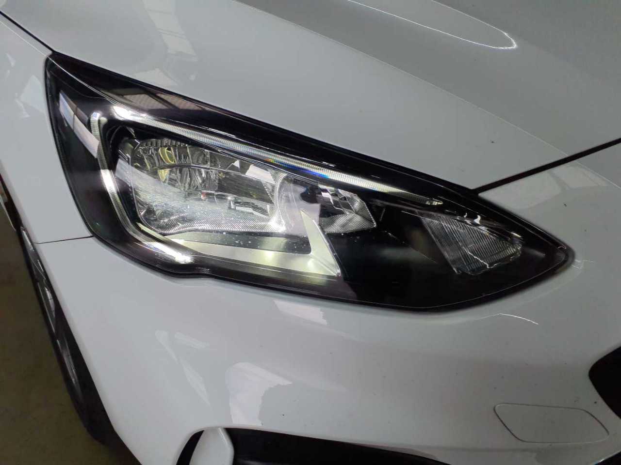 Ford Focus Turnier 1.5 EcoBlue Start-Stopp-System ST-LINE 15