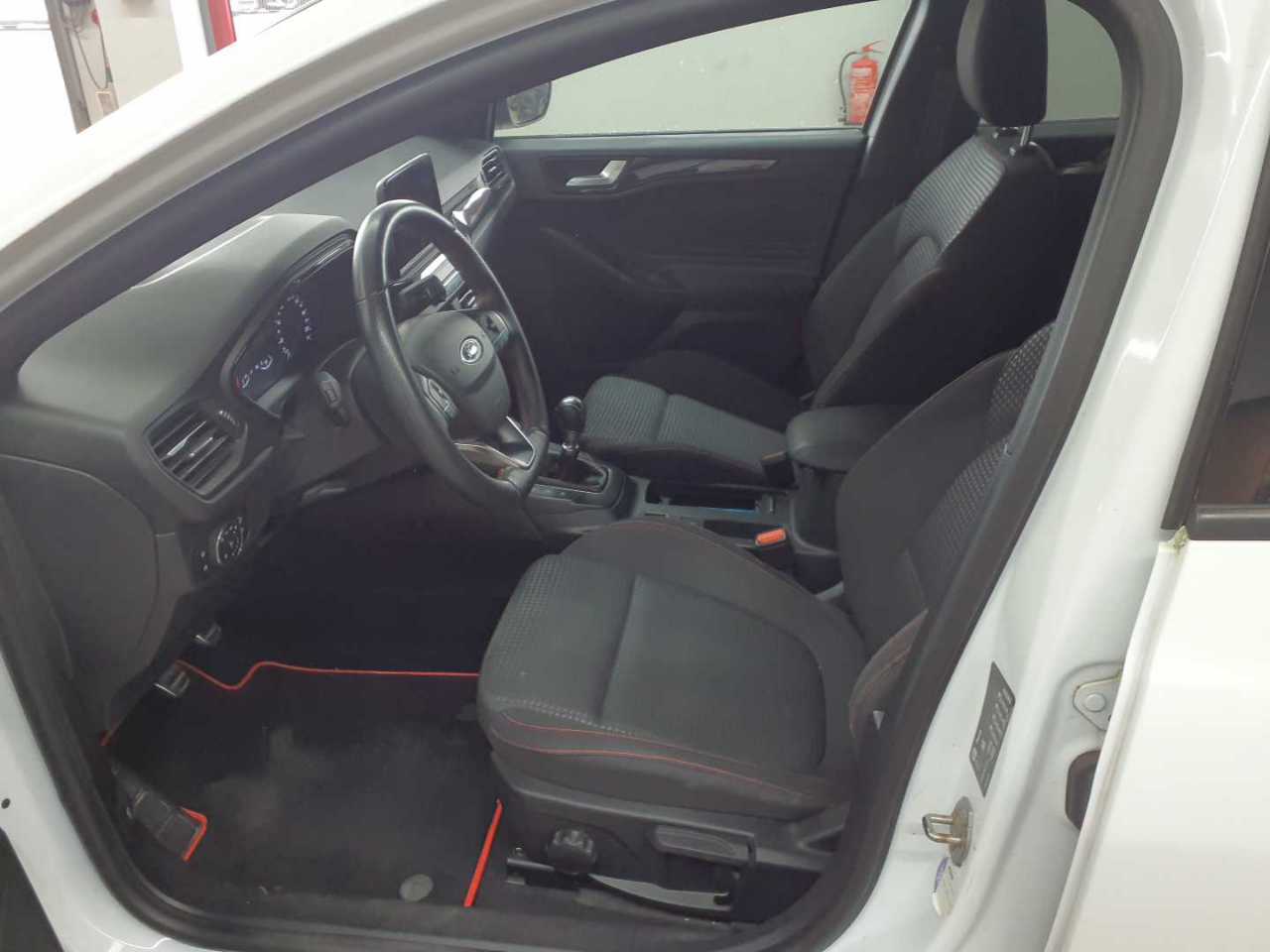 Ford Focus Turnier 1.5 EcoBlue Start-Stopp-System ST-LINE 3
