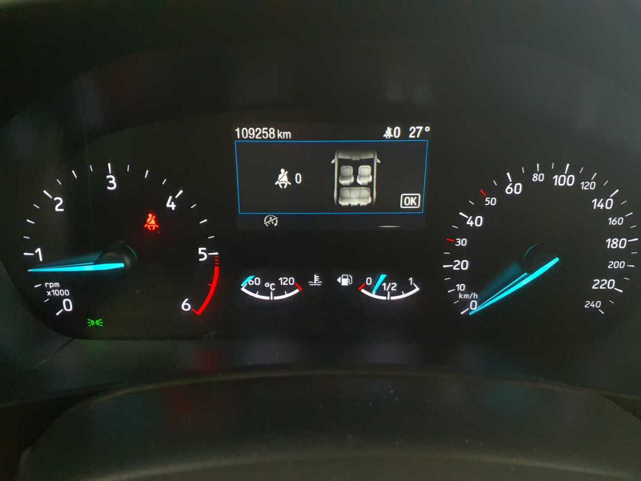 Ford Focus Turnier 1.5 EcoBlue Start-Stopp-System ST-LINE 18