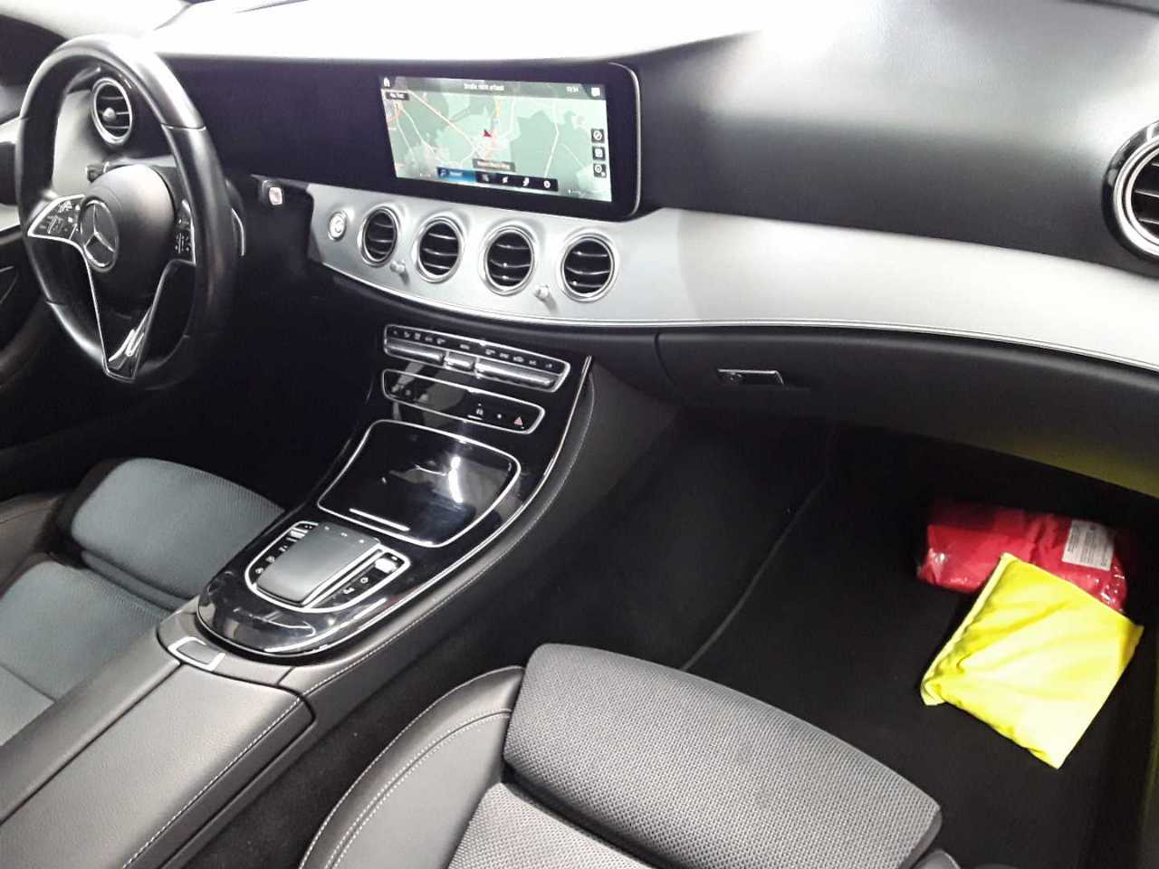 Mercedes-Benz E 220 d T 9G-TRONIC Avantgarde 9