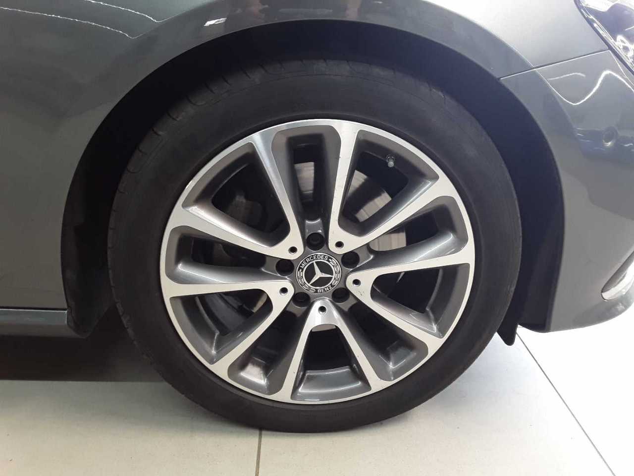 Mercedes-Benz E 220 d T 9G-TRONIC Avantgarde 20