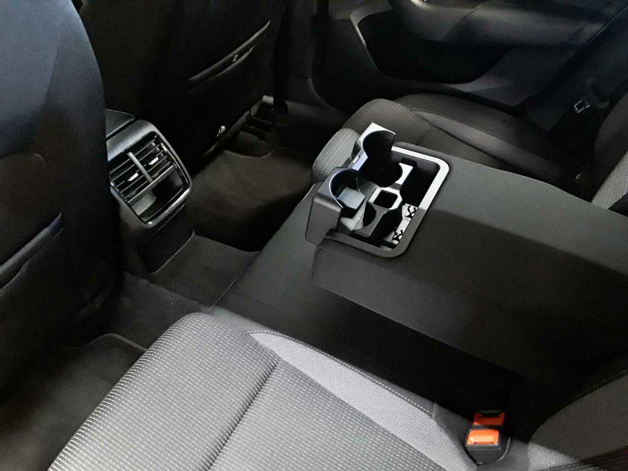 Skoda Octavia Combi 1.5 TSI e-TEC DSG Ambition 8