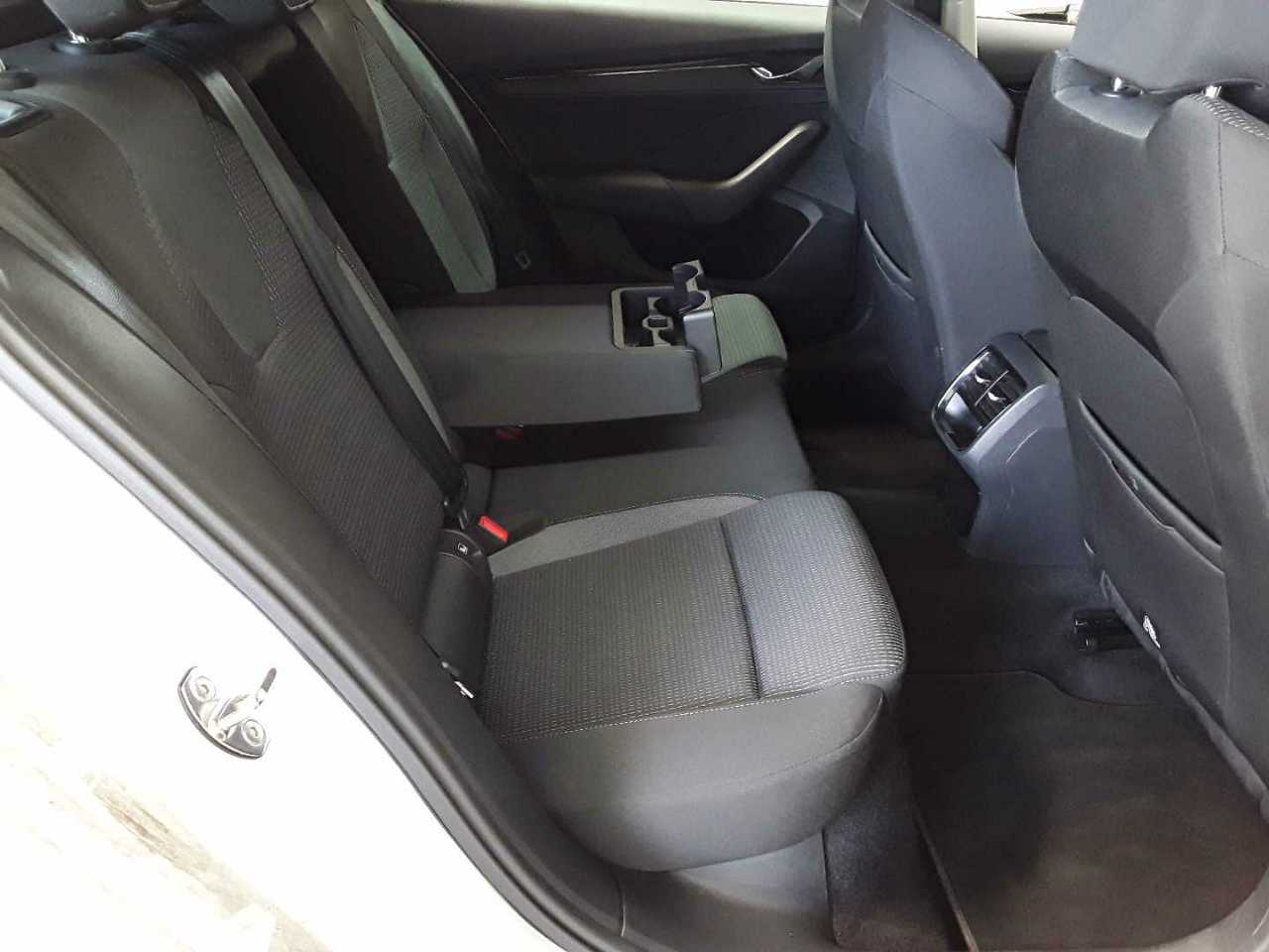 Skoda Octavia Combi 1.5 TSI e-TEC DSG Ambition 11