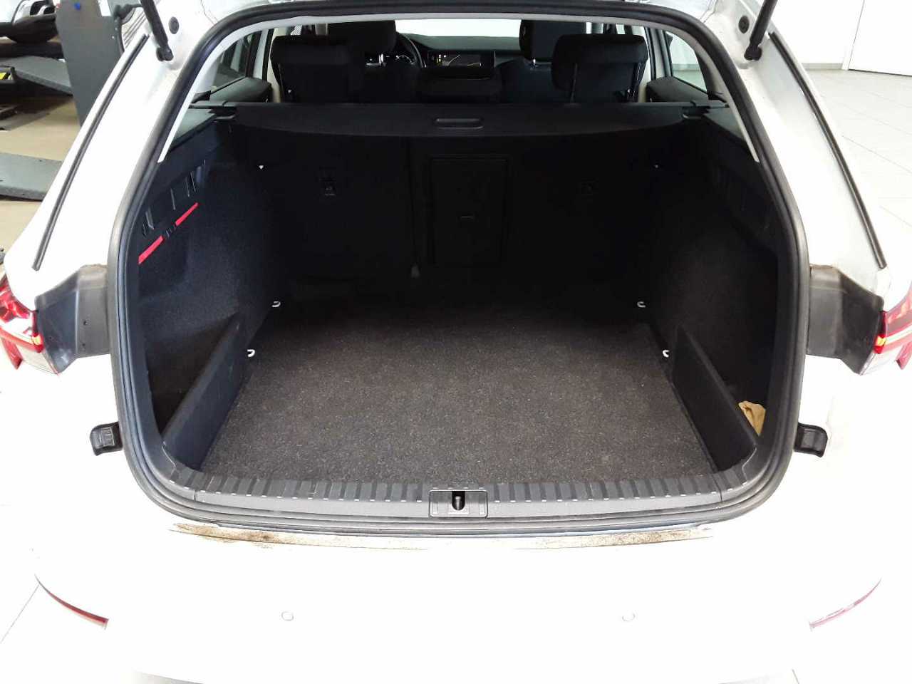 Skoda Octavia Combi 1.5 TSI e-TEC DSG Ambition 9