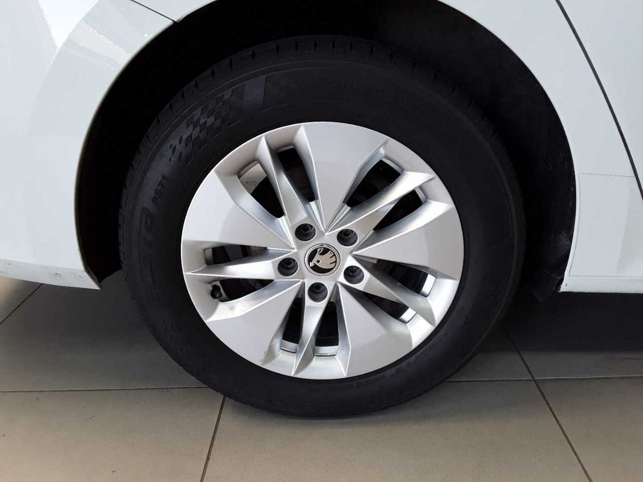 Skoda Octavia Combi 1.5 TSI e-TEC DSG Ambition 16
