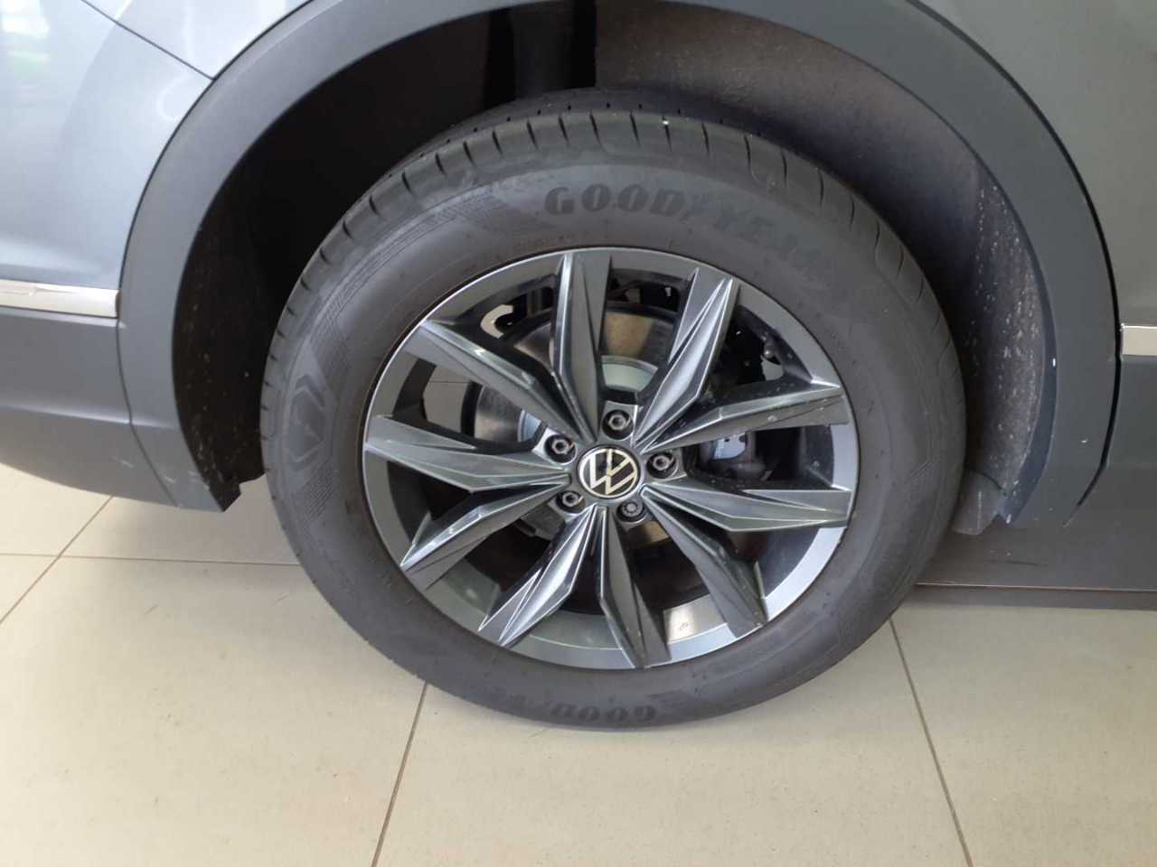 Vw Tiguan Allspace 2.0 TDI SCR Life 13