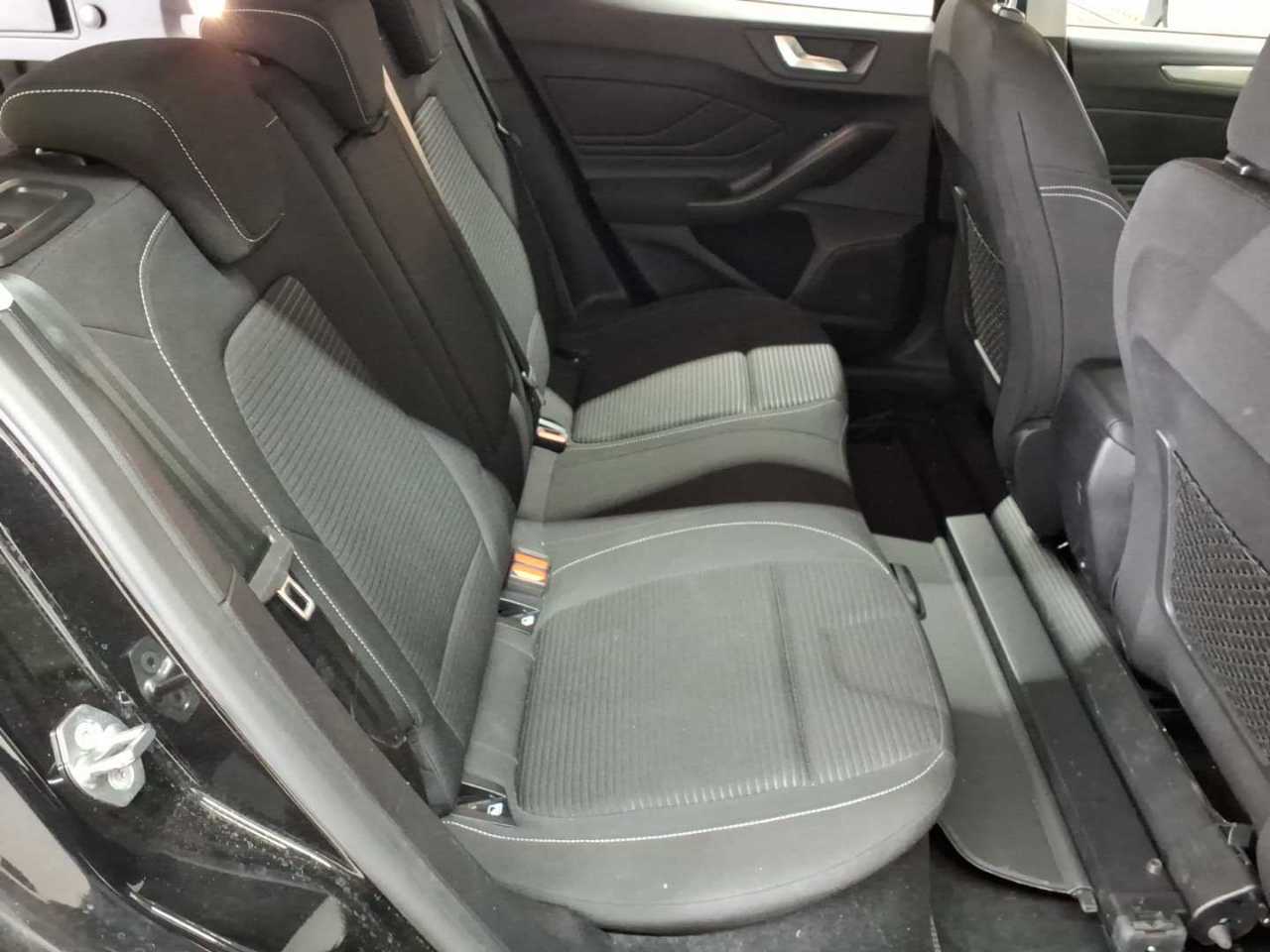 Ford Focus Turnier 1.0 EcoBoost Hybrid Aut. TITANIUM X 14