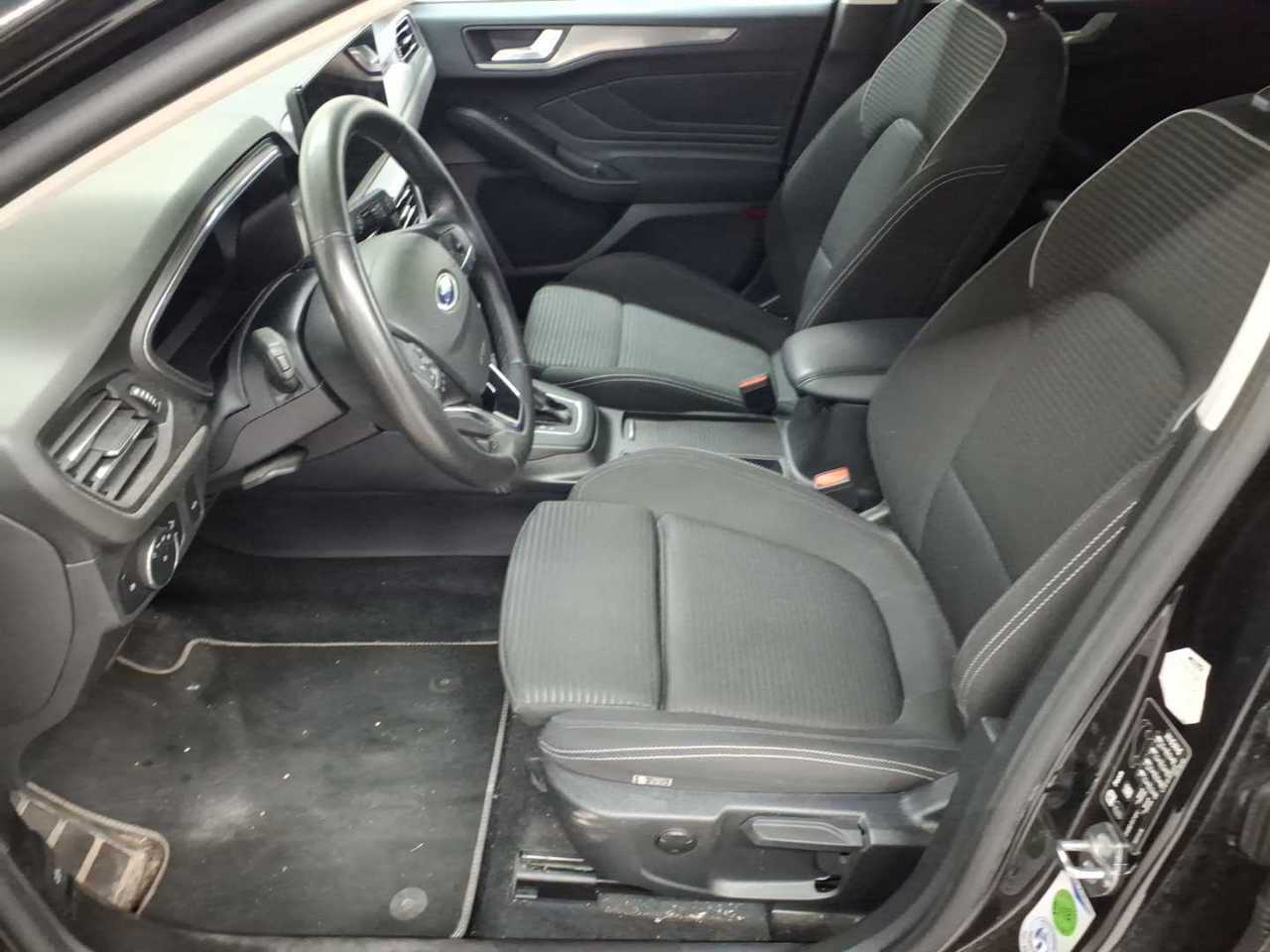 Ford Focus Turnier 1.0 EcoBoost Hybrid Aut. TITANIUM X 7