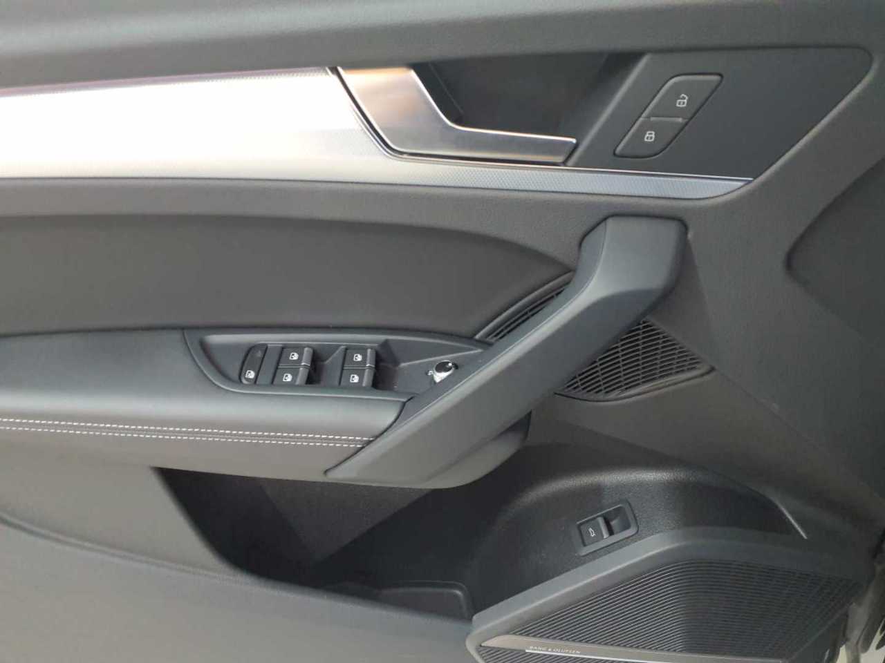 Audi Q5 40 TDI Sportback quattro S tronic S line 4