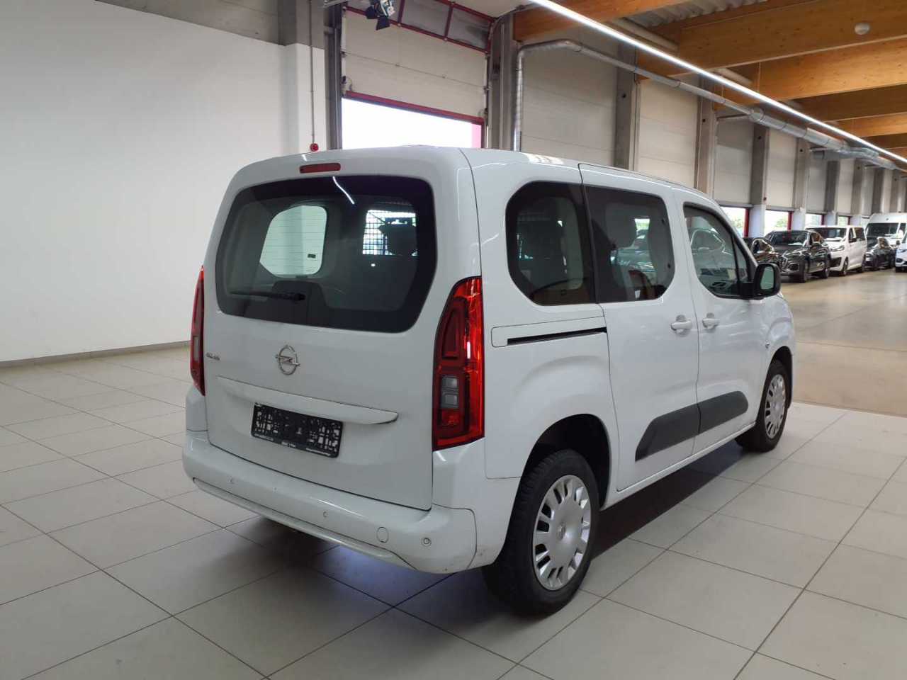 Opel Combo Life 1.2 Turbo Start/Stop Edition 4