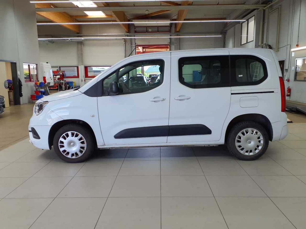 Opel Combo Life 1.2 Turbo Start/Stop Edition 6