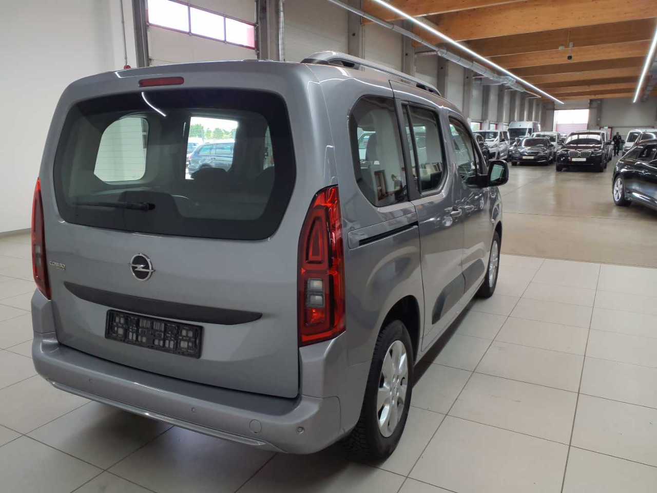 Opel Combo Life 1.2 Turbo Start/Stop Edition 4