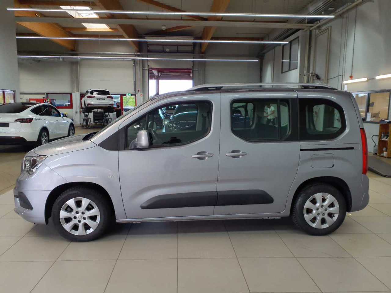 Opel Combo Life 1.2 Turbo Start/Stop Edition 6