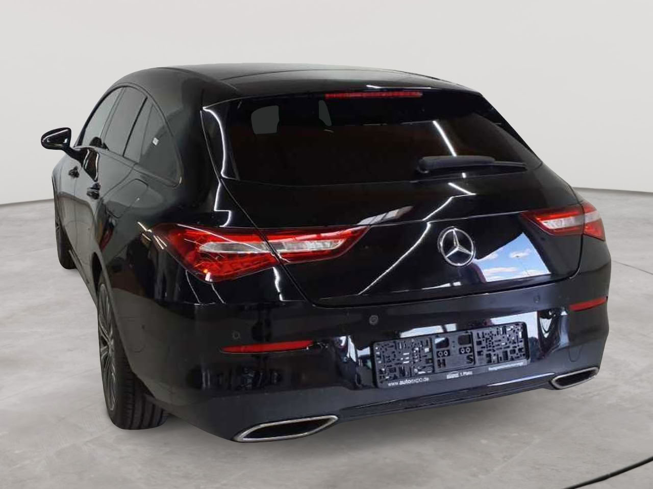 Mercedes-Benz CLA 250 Shooting Brake 7G-DCT Progressive 2